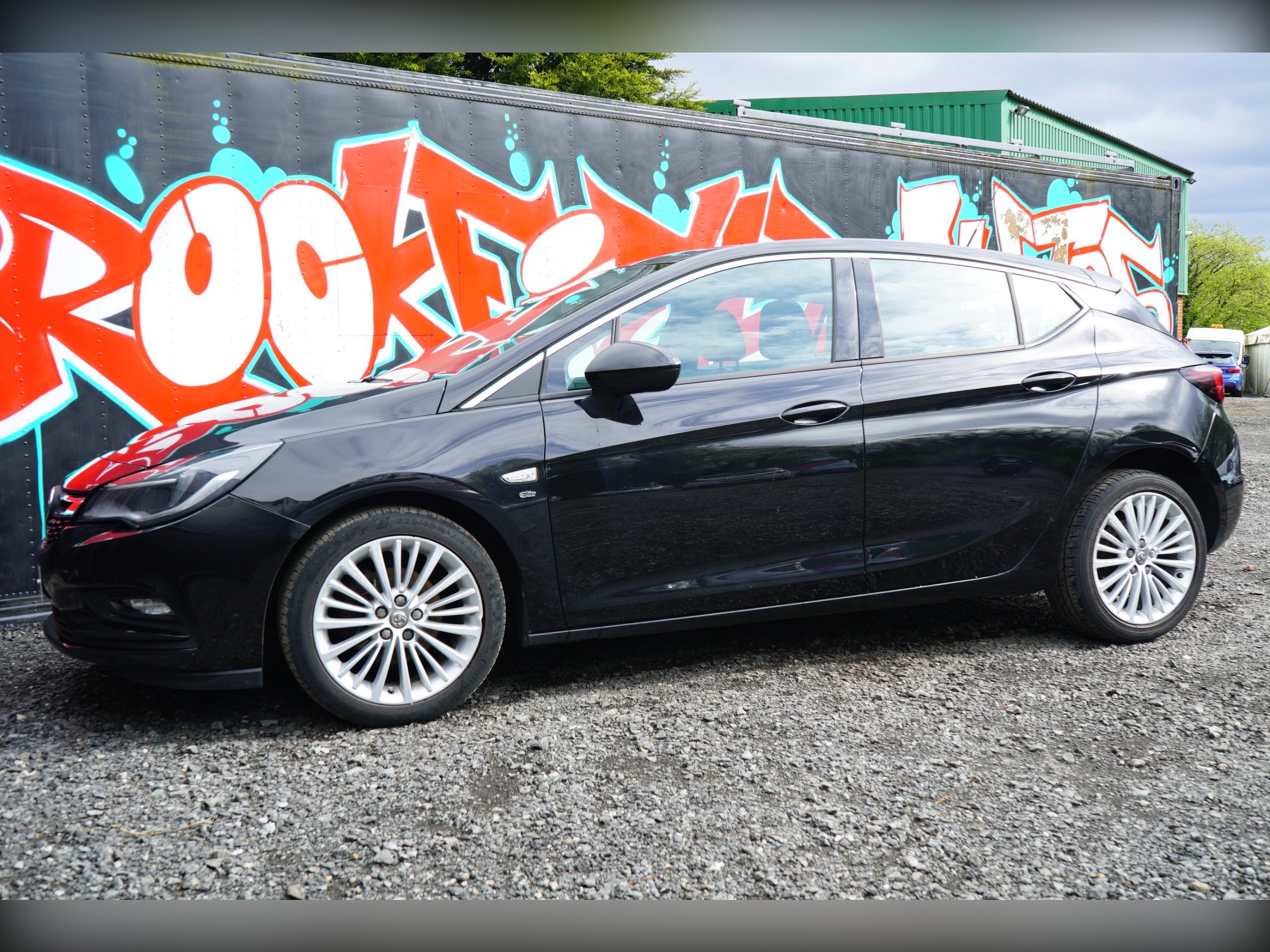 2017 Vauxhall ASTRA 5-DOOR HATCH 1.4T 150ps Elite, exterior view 3