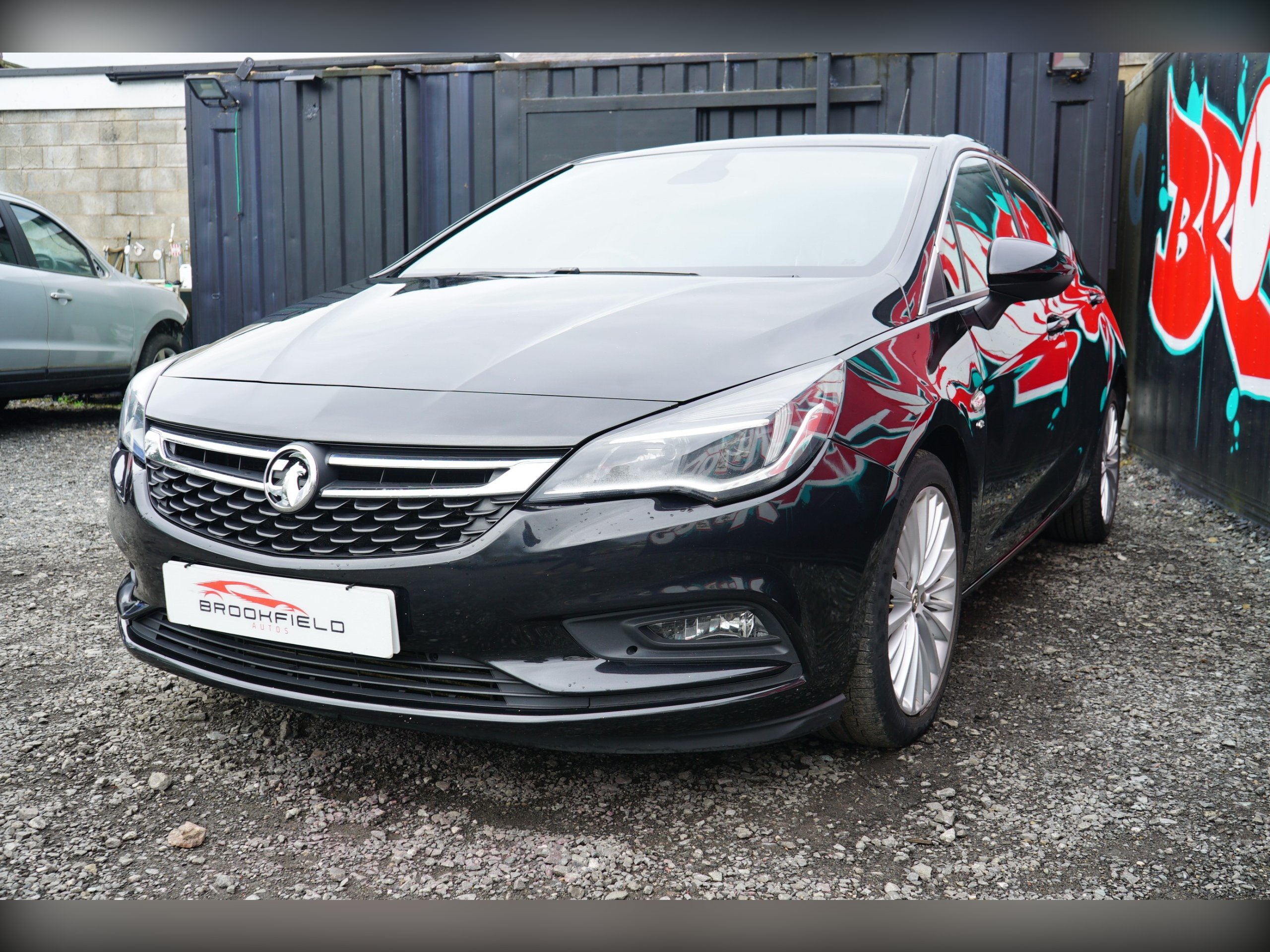 2017 Vauxhall ASTRA 5-DOOR HATCH 1.4T 150ps Elite, exterior view 2