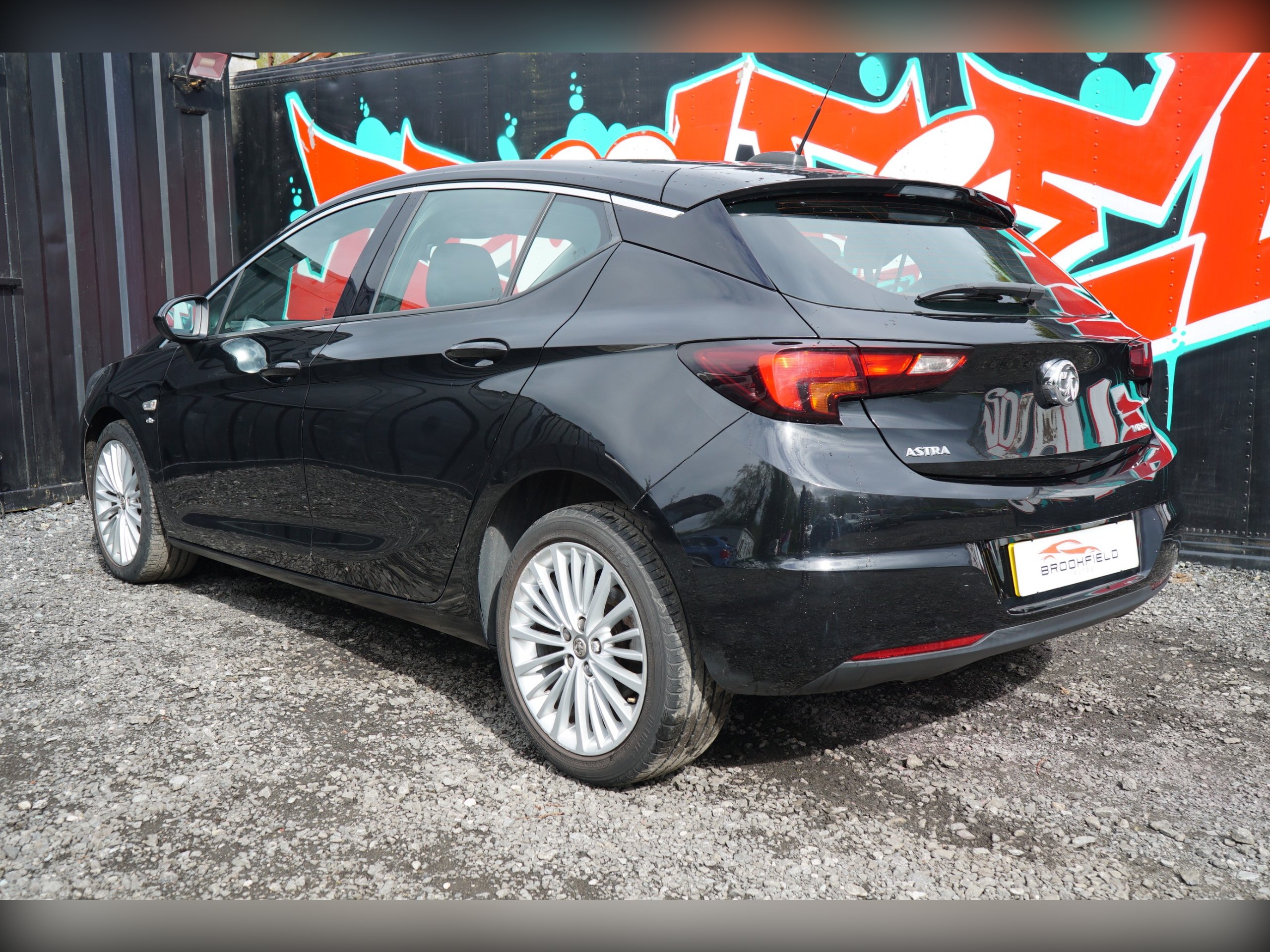 2017 Vauxhall ASTRA 5-DOOR HATCH 1.4T 150ps Elite, exterior view 4